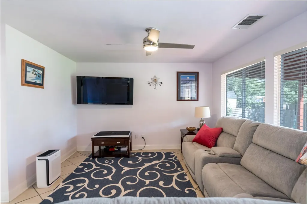 1005 Doras Drive Pflugerville TX 78660