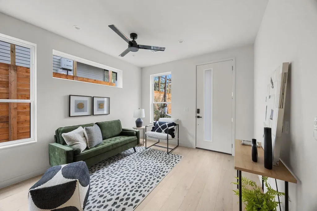 1709 Maple Avenue Austin TX 78702
