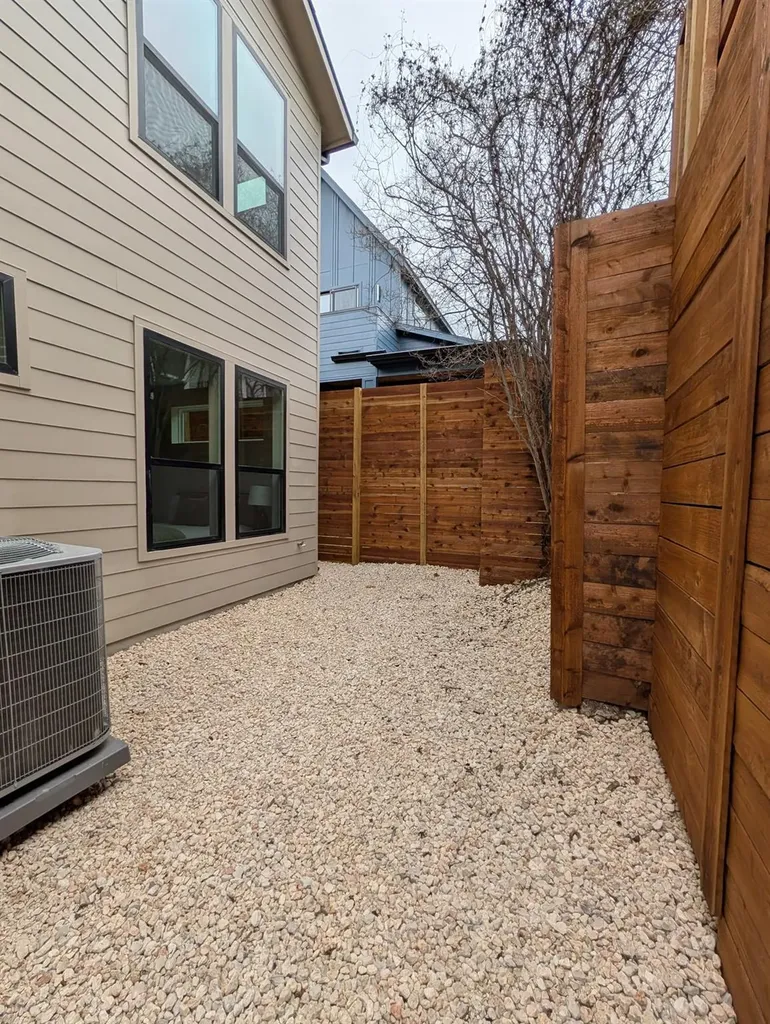 1709 Maple Avenue Austin TX 78702