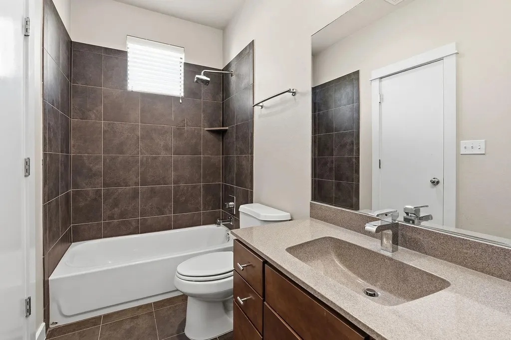 2911 Corbin Lane Austin TX 78704