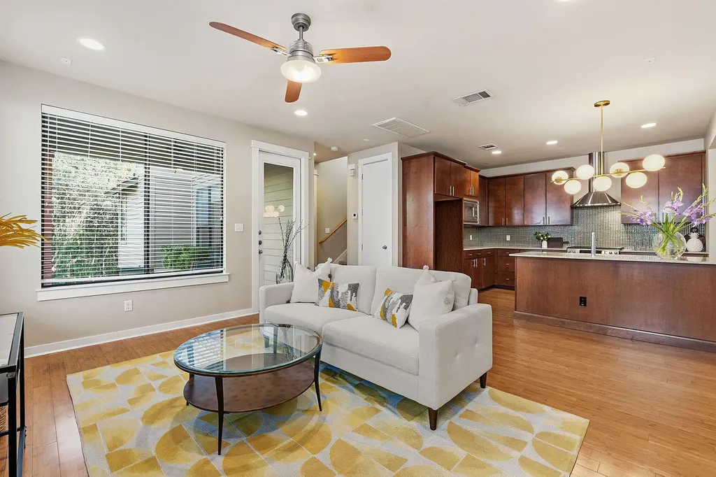 2911 Corbin Lane Austin TX 78704