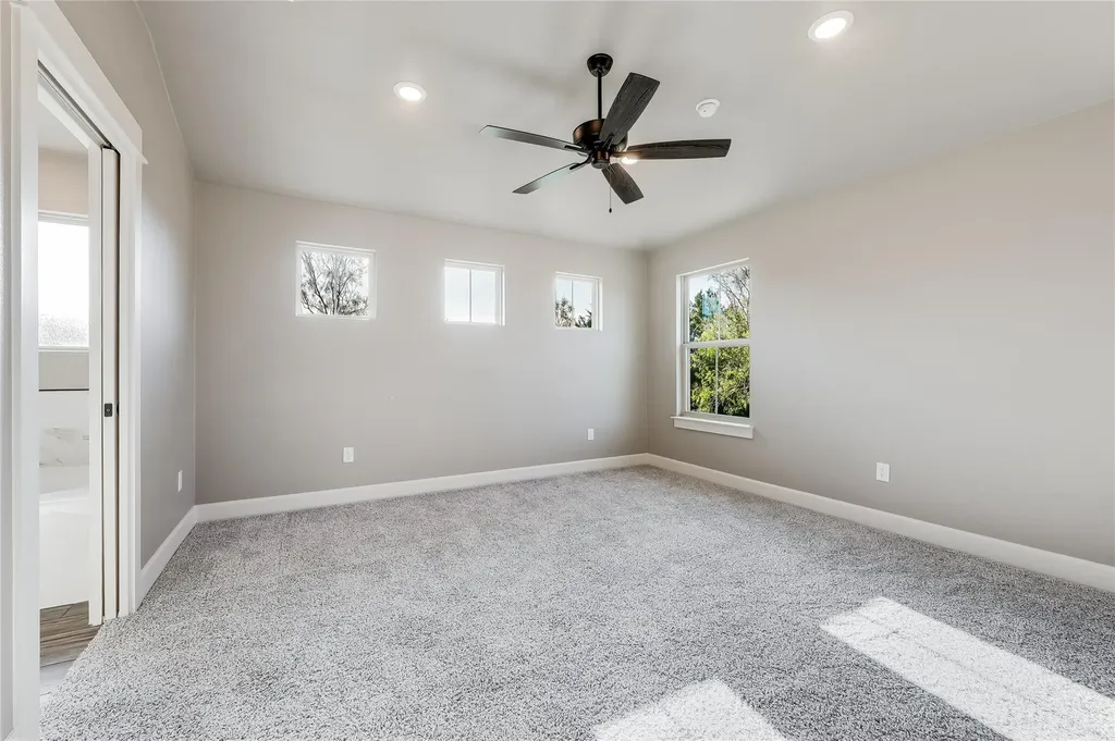 2502 Truman Drive Lago Vista TX 78645