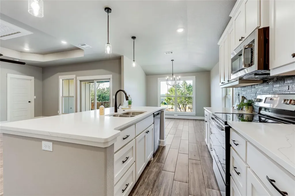 2502 Truman Drive Lago Vista TX 78645