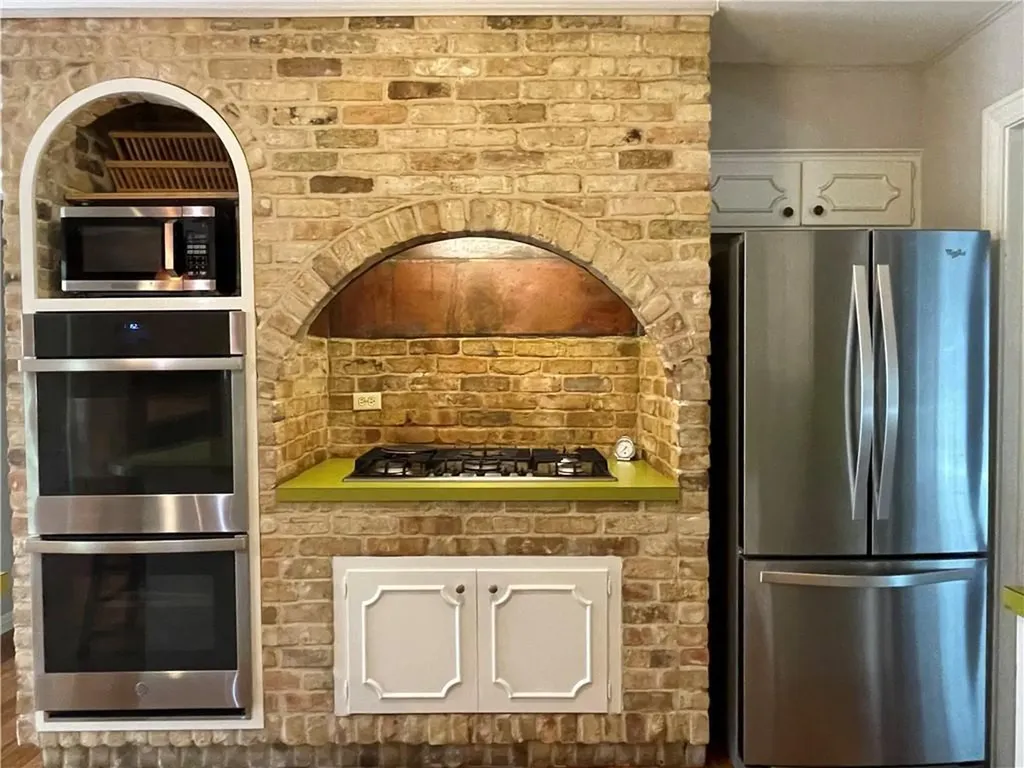 1706 Windoak Drive Austin TX 78741