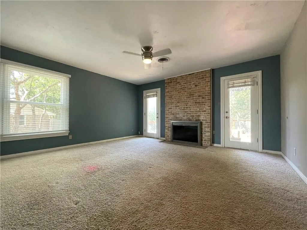 1706 Windoak Drive Austin TX 78741