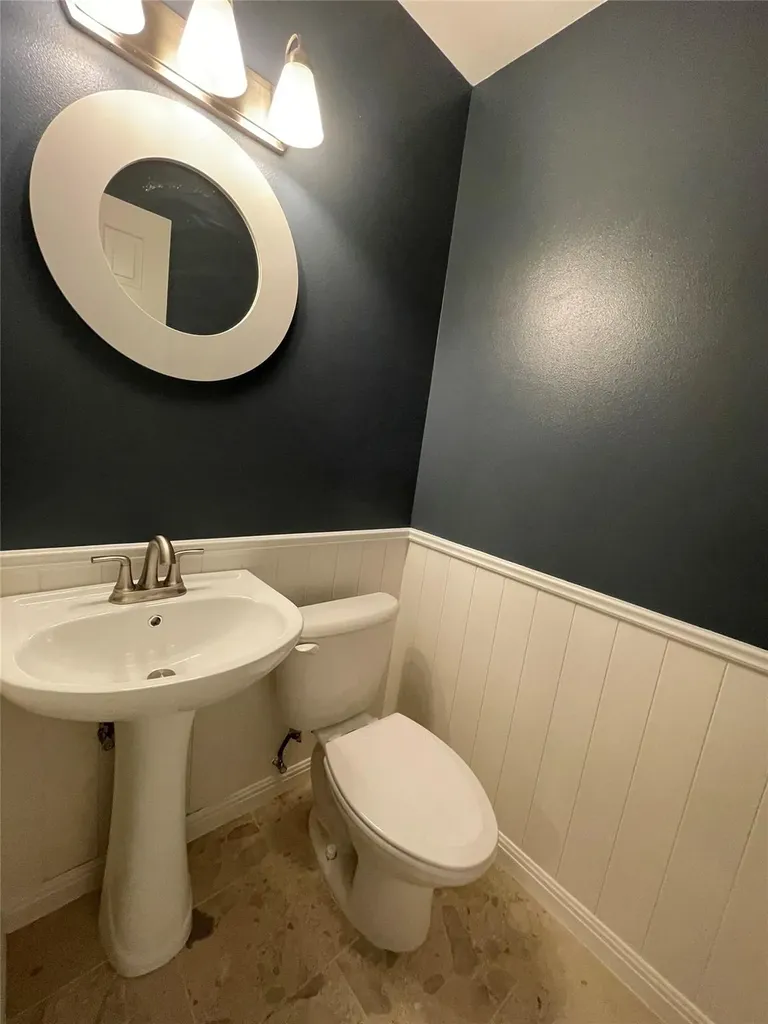 1706 Windoak Drive Austin TX 78741