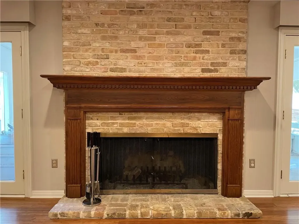 1706 Windoak Drive Austin TX 78741