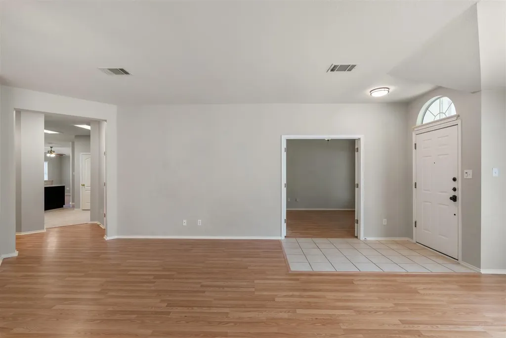 4725 Tello Path Austin TX 78749