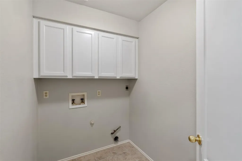 4725 Tello Path Austin TX 78749