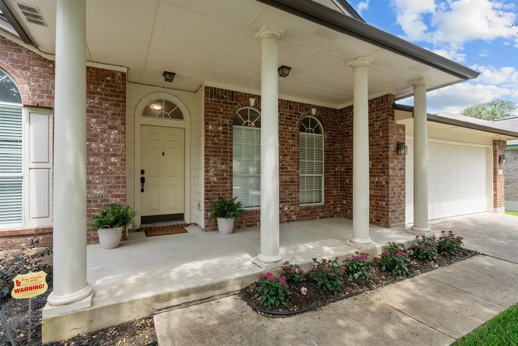 4725 Tello Path Austin TX 78749