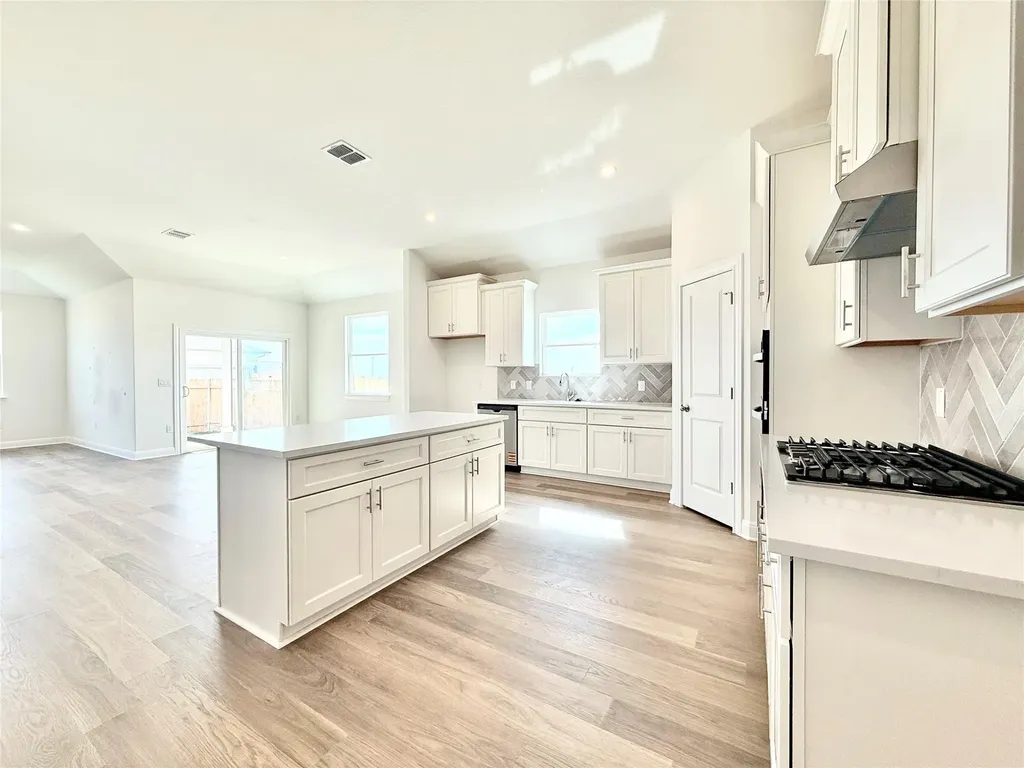 270 Pale Horse Bend Buda TX 78610