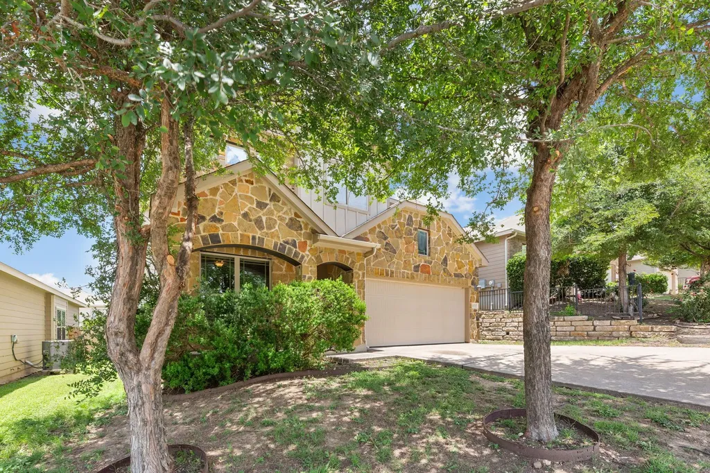 10217 Pinnacle Crest Loop Austin TX 78747