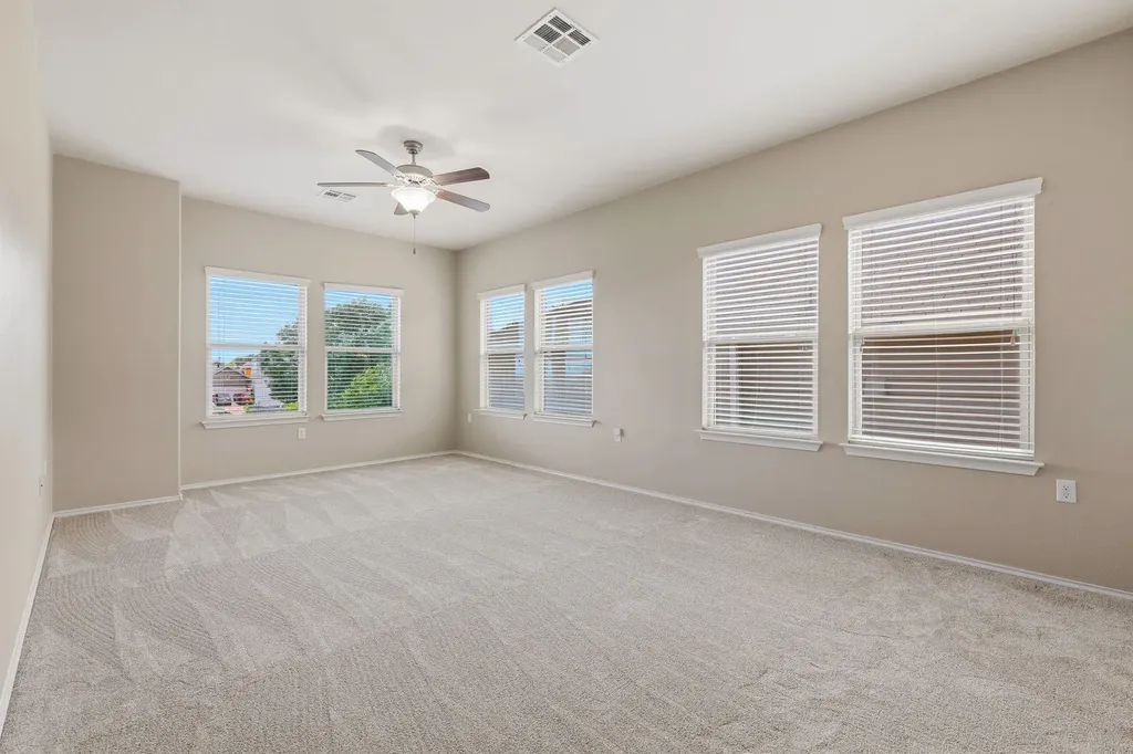 10217 Pinnacle Crest Loop Austin TX 78747