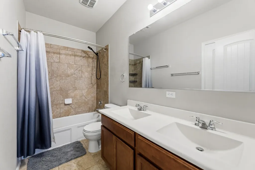 10217 Pinnacle Crest Loop Austin TX 78747
