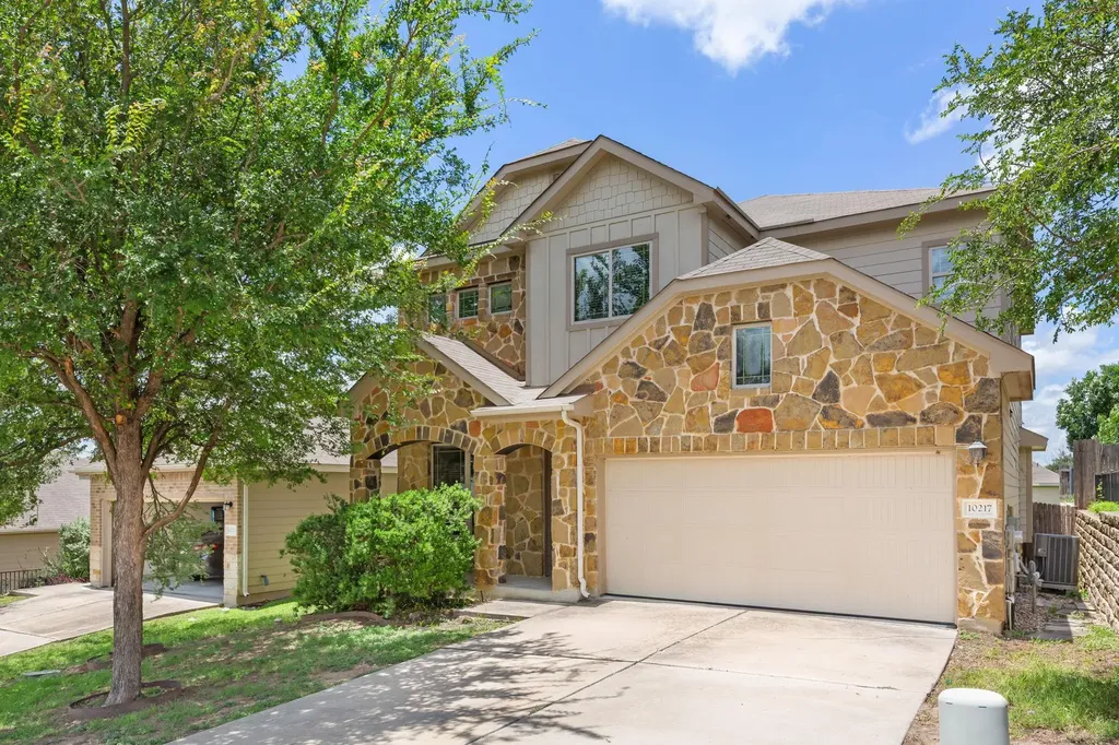 10217 Pinnacle Crest Loop Austin TX 78747