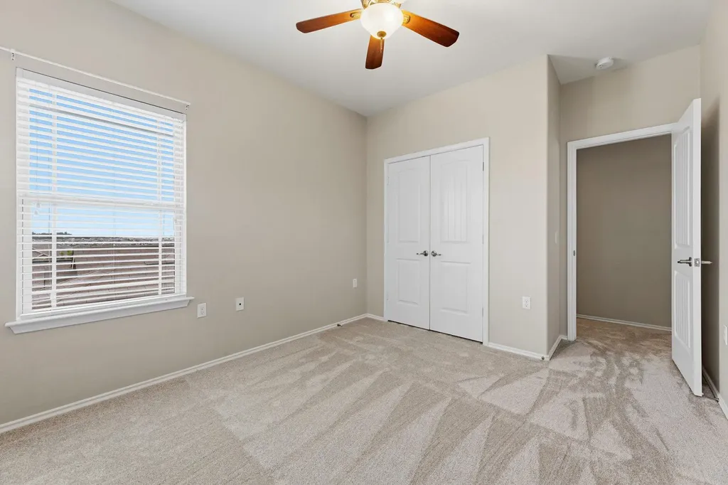 10217 Pinnacle Crest Loop Austin TX 78747