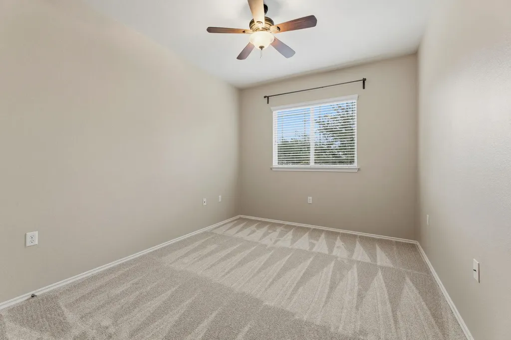 10217 Pinnacle Crest Loop Austin TX 78747