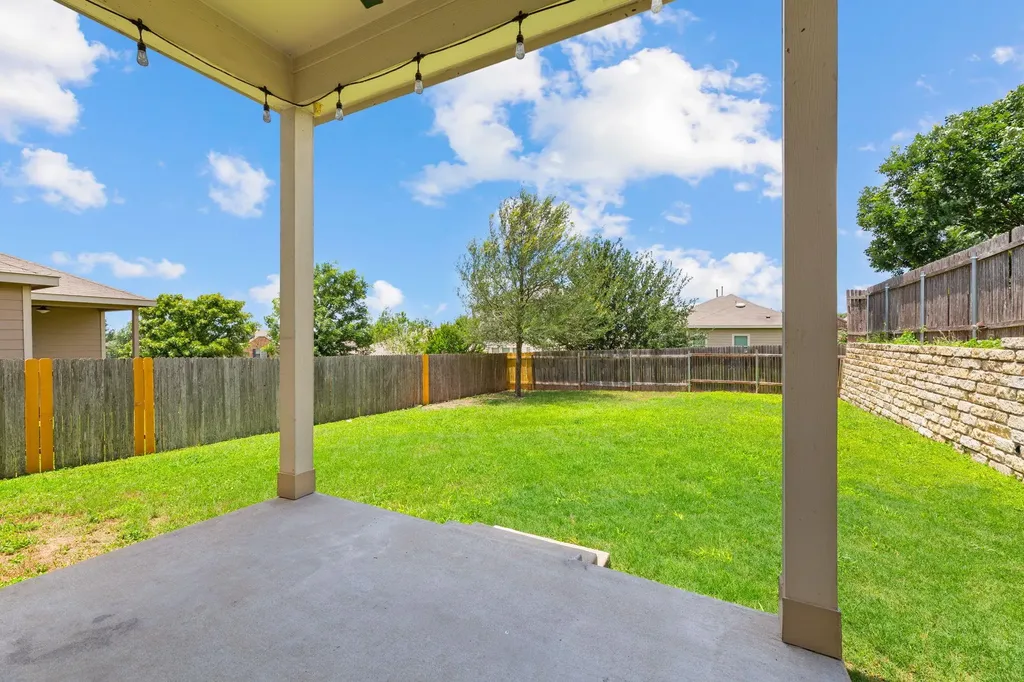 10217 Pinnacle Crest Loop Austin TX 78747