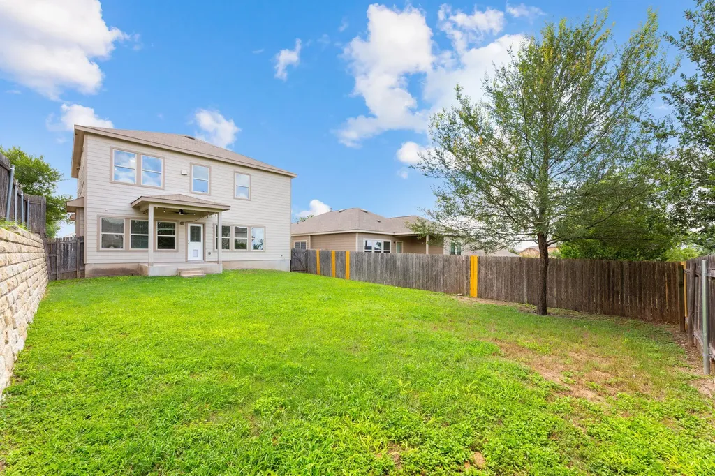 10217 Pinnacle Crest Loop Austin TX 78747