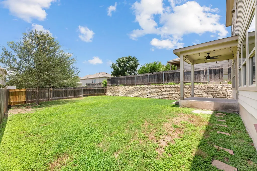 10217 Pinnacle Crest Loop Austin TX 78747