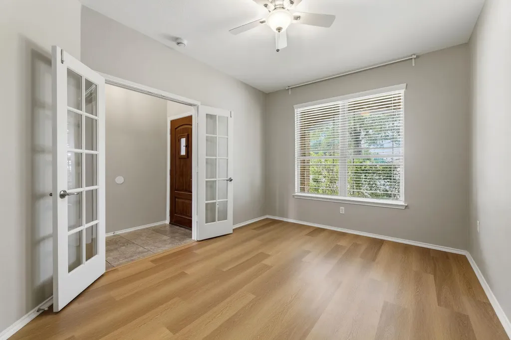 10217 Pinnacle Crest Loop Austin TX 78747