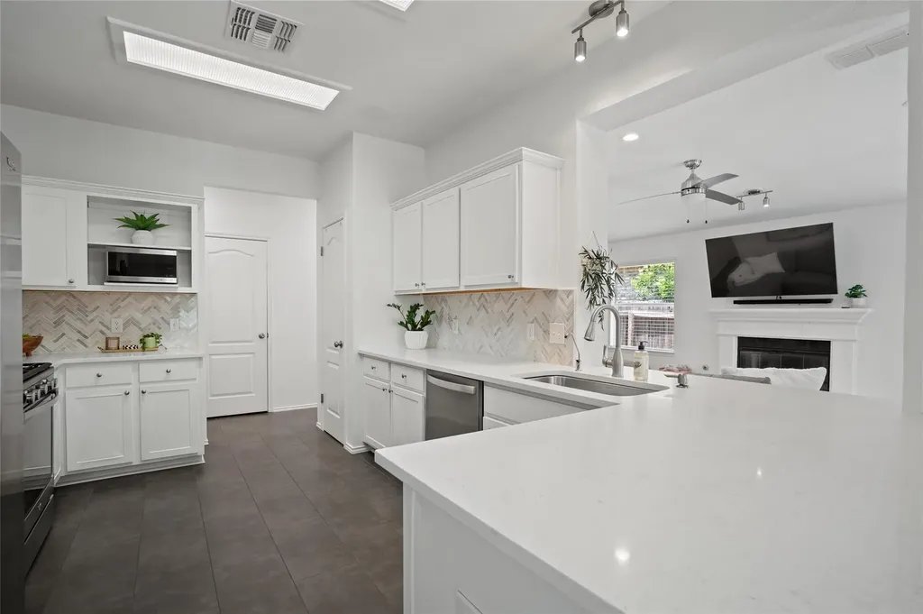 3207 Silkgrass Bend Austin TX 78748