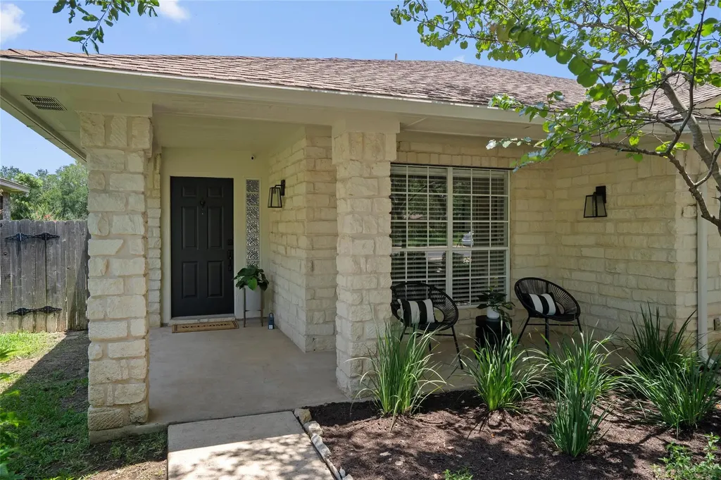 3207 Silkgrass Bend Austin TX 78748
