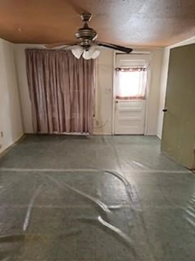 109 Tennessee Street Taylor TX 76574