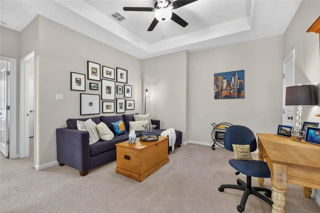 212 Cartwheel Bend Austin TX 78738