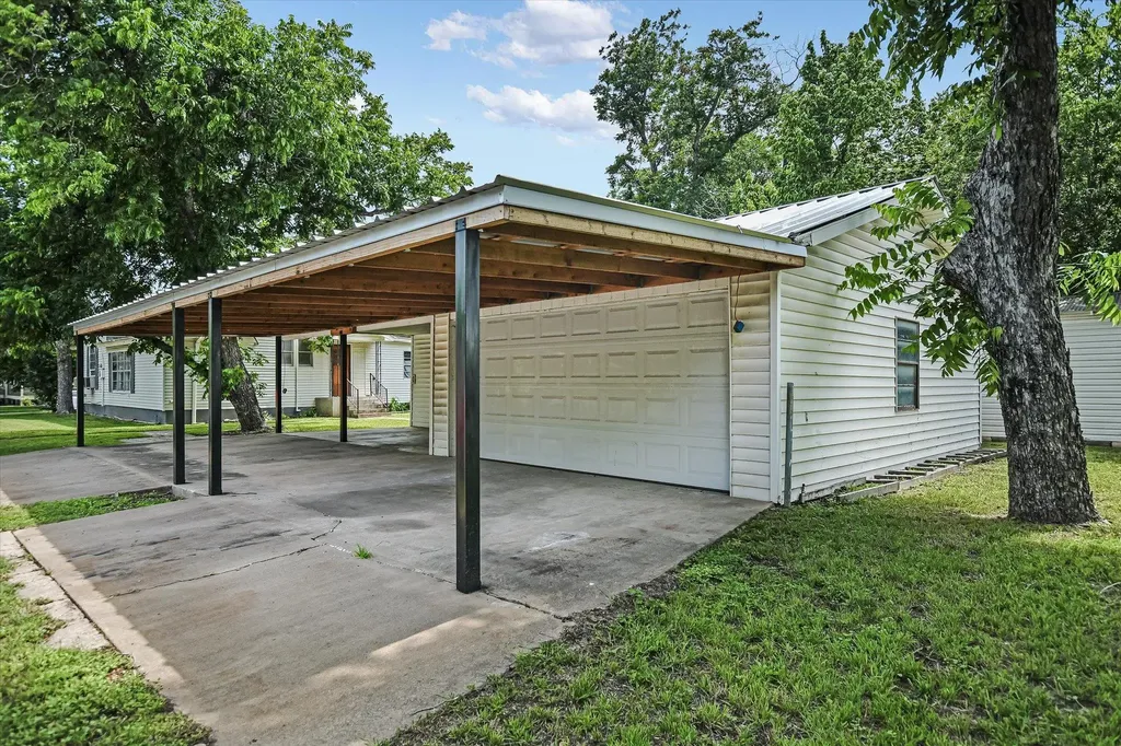 312 W 10th Street Georgetown TX 78626