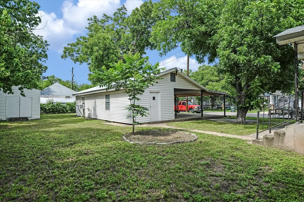 312 W 10th Street Georgetown TX 78626