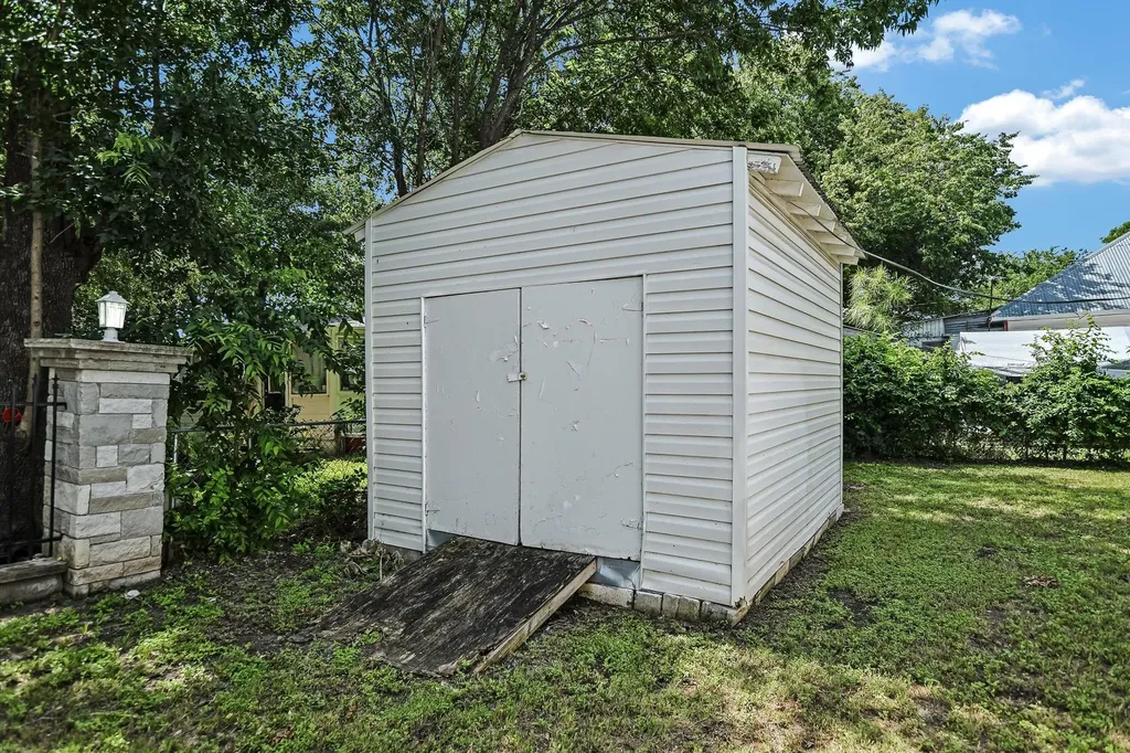 312 W 10th Street Georgetown TX 78626
