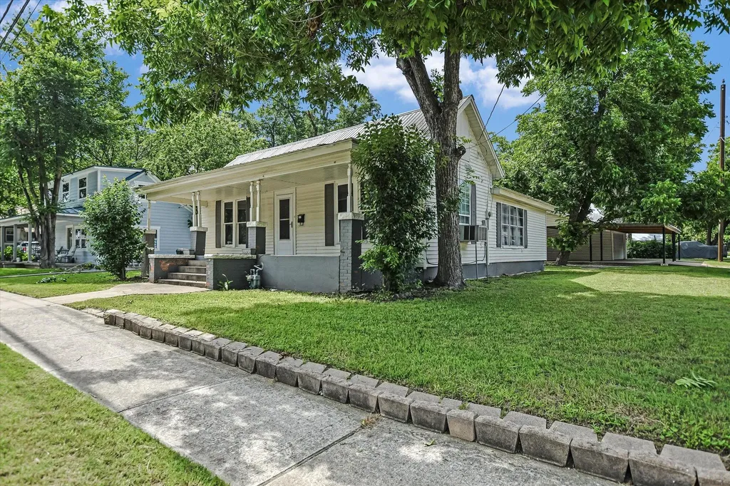 312 W 10th Street Georgetown TX 78626