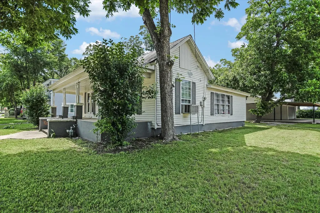 312 W 10th Street Georgetown TX 78626
