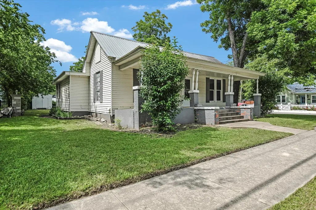 312 W 10th Street Georgetown TX 78626
