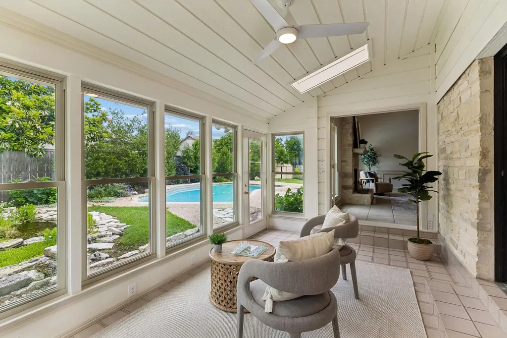 11503 Dosshills Drive Austin TX 78750