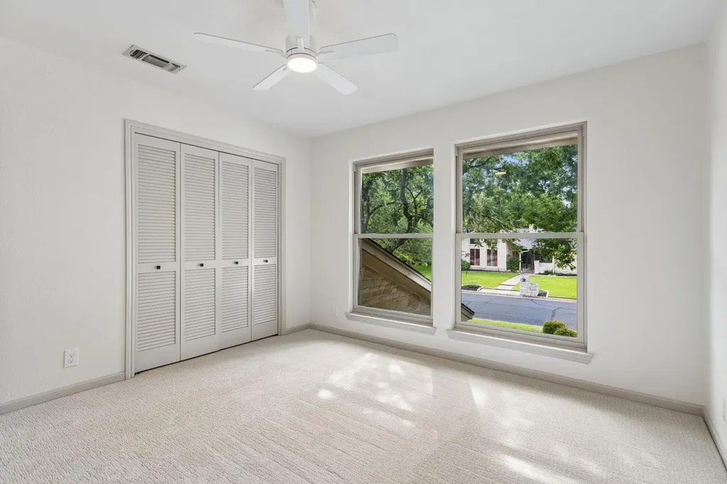 11503 Dosshills Drive Austin TX 78750