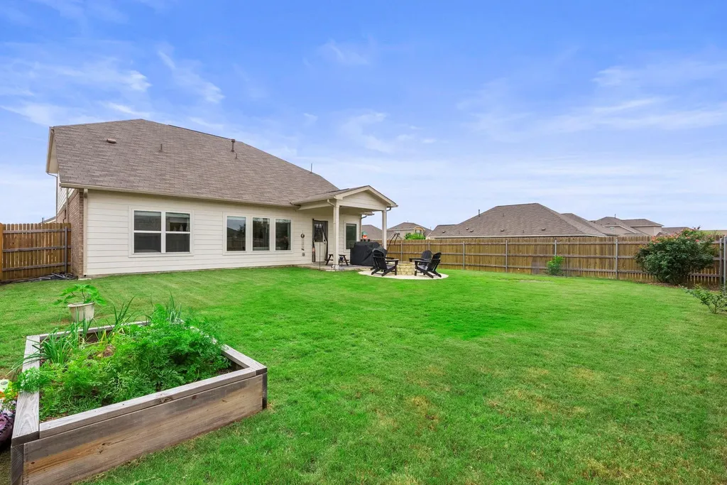 12100 Texana Trail Manor TX 78653