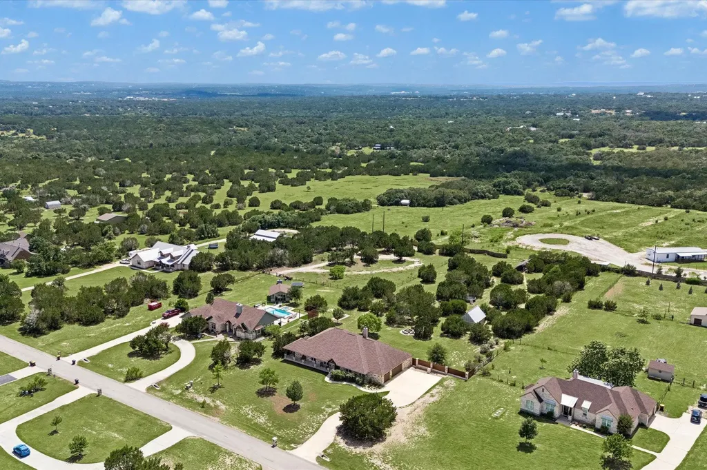 466 Chama Trace Dripping Springs TX 78620