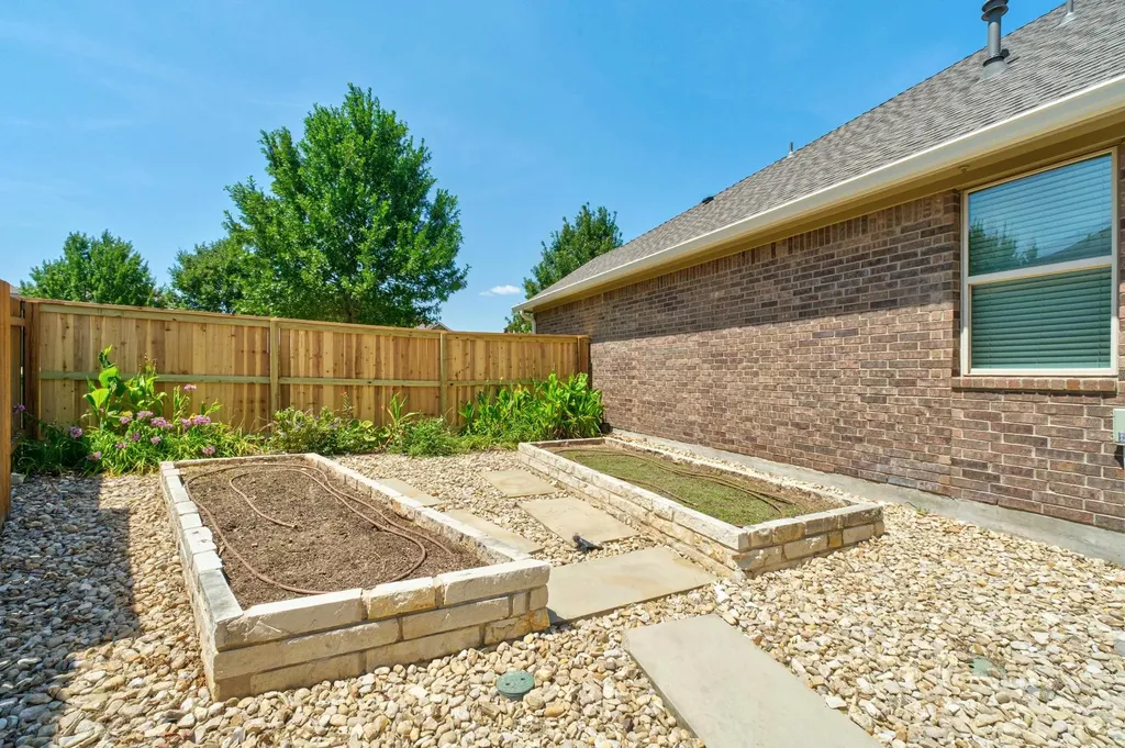 809 Breezygrass Way Georgetown TX 78626