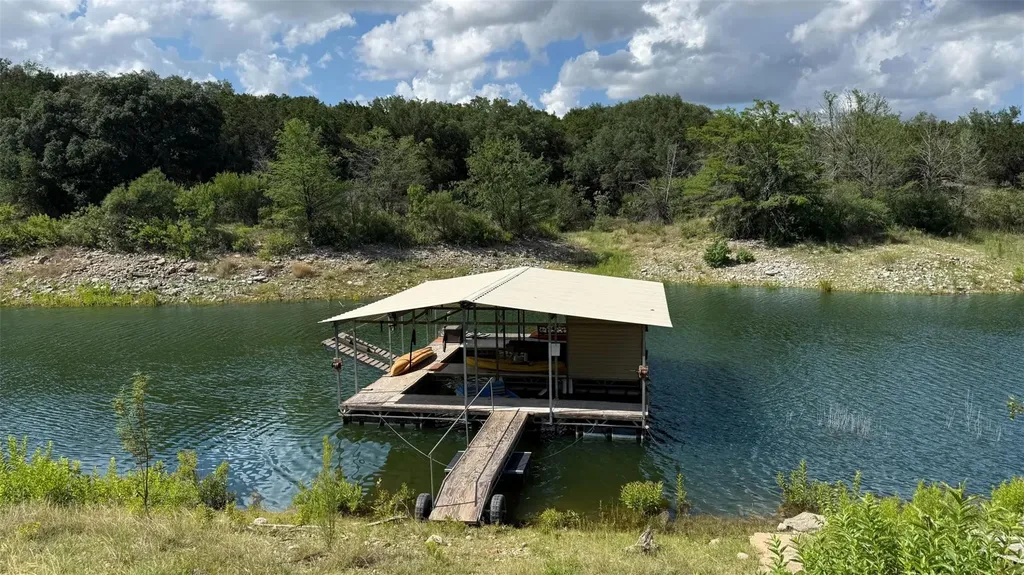 25420 Cove Drive Spicewood TX 78669