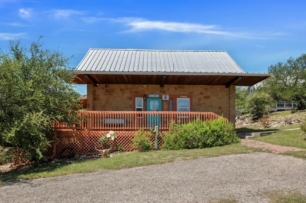 28525 Paradise Manor Drive Marble Falls TX 78654