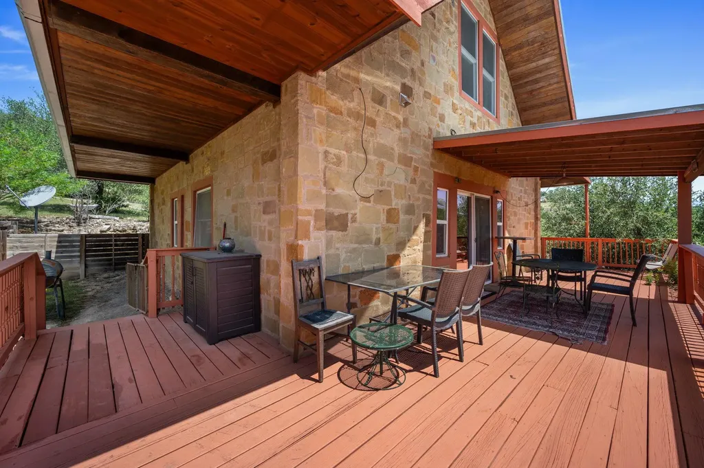 28525 Paradise Manor Drive Marble Falls TX 78654