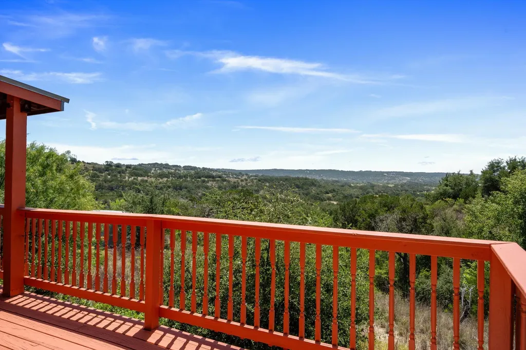 28525 Paradise Manor Drive Marble Falls TX 78654