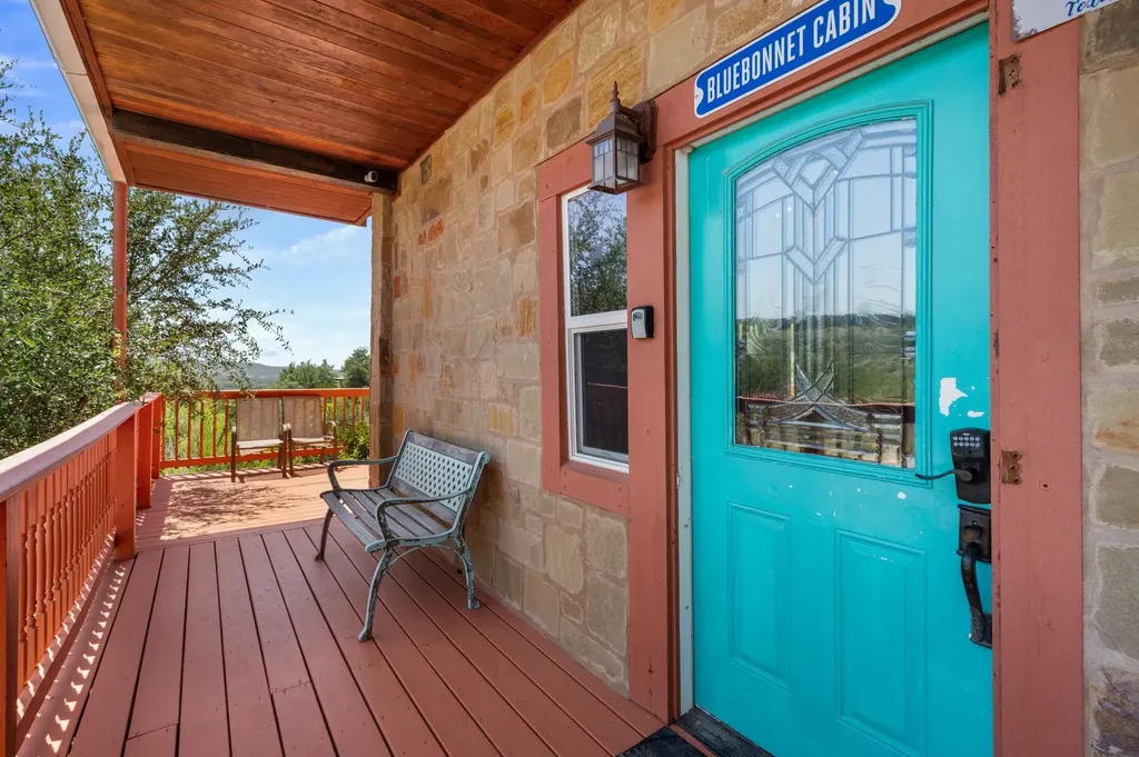 28525 Paradise Manor Drive Marble Falls TX 78654