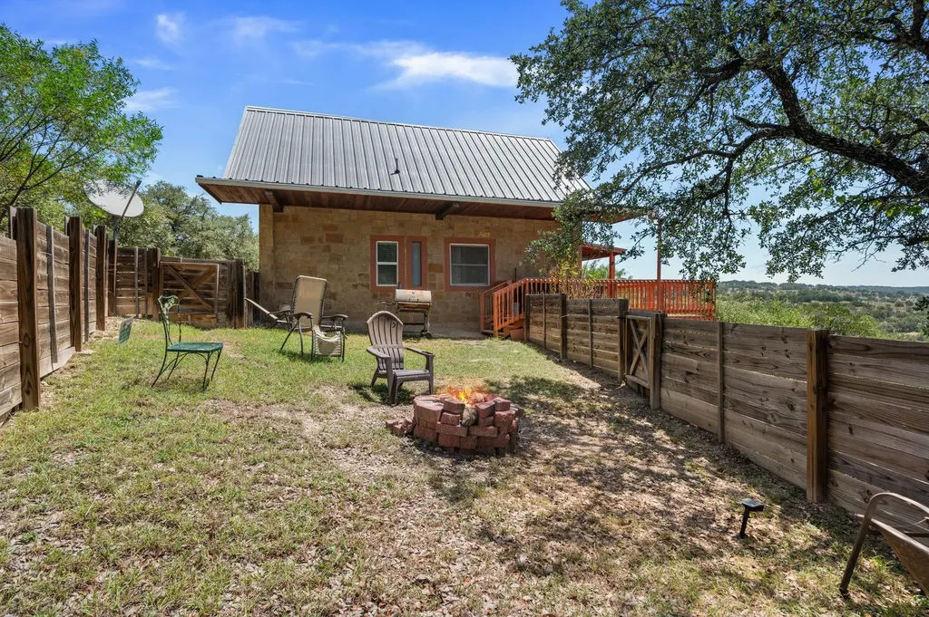 28525 Paradise Manor Drive Marble Falls TX 78654