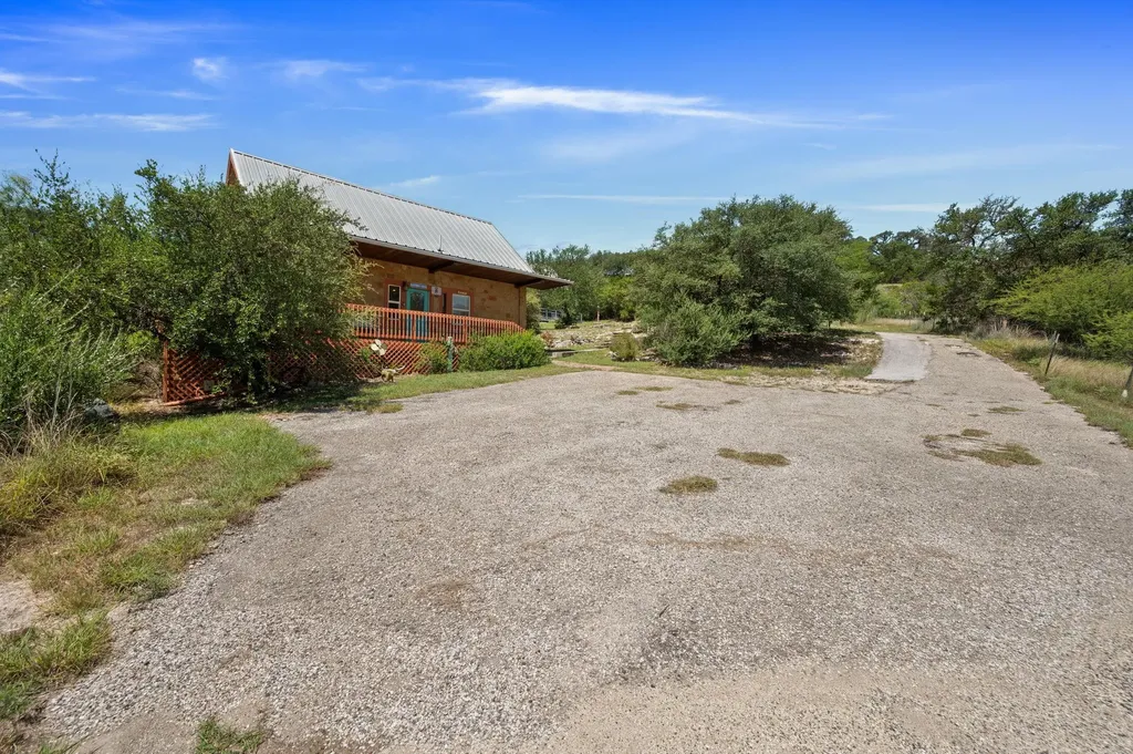 28525 Paradise Manor Drive Marble Falls TX 78654