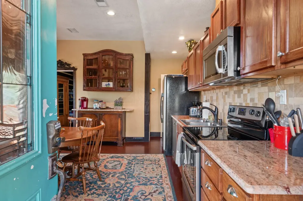 28525 Paradise Manor Drive Marble Falls TX 78654