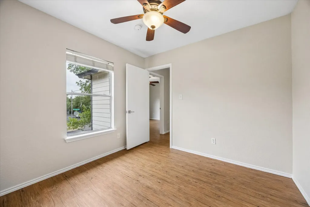 10712 Marshitahs Way Austin TX 78748