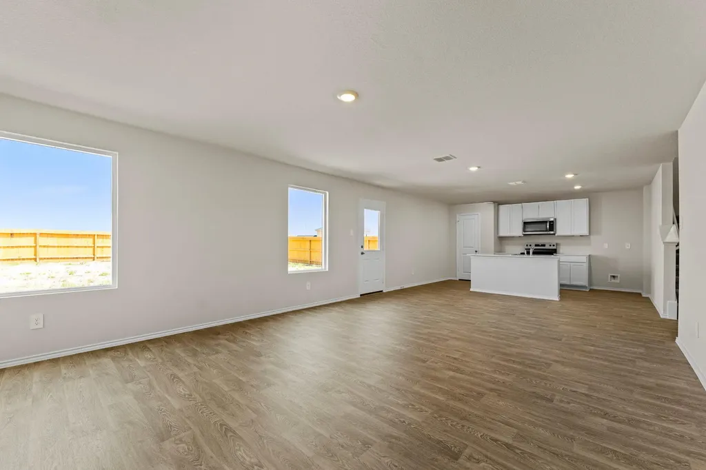 2117 Windflower Lane Luling TX 78648